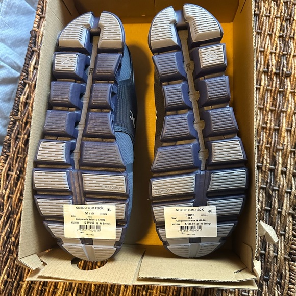 ONCLOUD sneakers / running shoes / tennis shoes - Picture 6 of 7